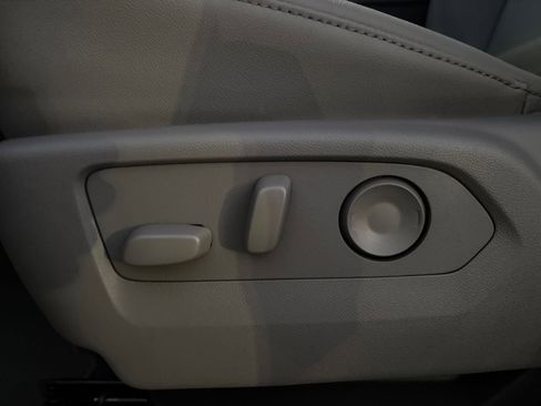 New 2026 GMC Sierra 2500 SLT w/ SLT Premium Package image 23