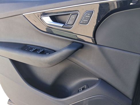 Used 2019 Audi Q7 3.0T Premium w/ Convenience Package image 12