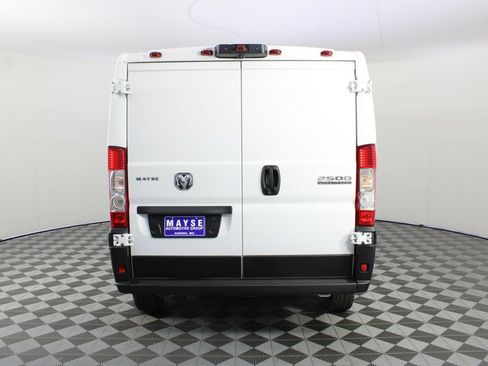 Used 2025 RAM ProMaster 2500 w/ Convenience Group FWD image 21