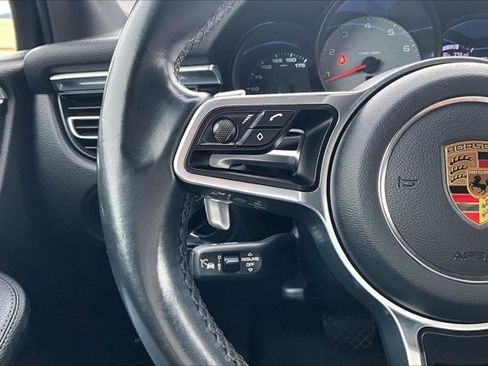 Used 2021 Porsche Macan S image 11