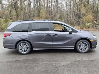 New 2026 Honda Odyssey Touring video 2