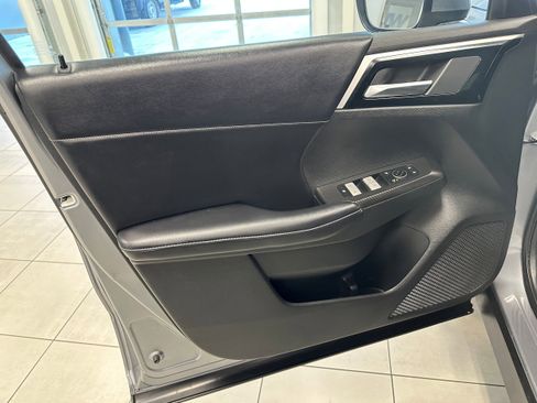 Used 2022 Mitsubishi Outlander SE image 11