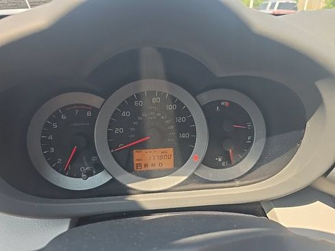 Used 2011 Toyota RAV4 Limited w/ Limited Extra Value Pkg AWD/4WD image 15