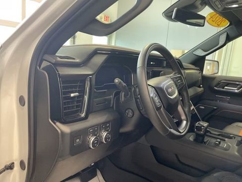Used 2024 GMC Sierra 1500 AT4 w/ AT4 Premium Package image 22
