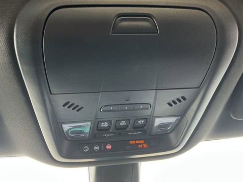 Used 2022 Buick Enclave Essence w/ Experience Buick Package image 66