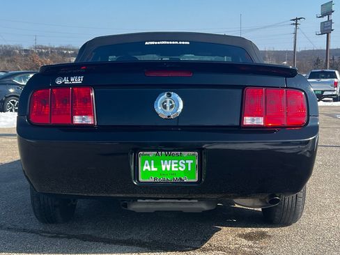 Used 2008 Ford Mustang Deluxe image 6