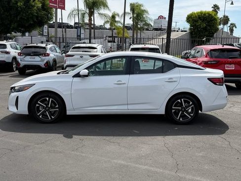 Used 2024 Nissan Sentra SV FWD image 4