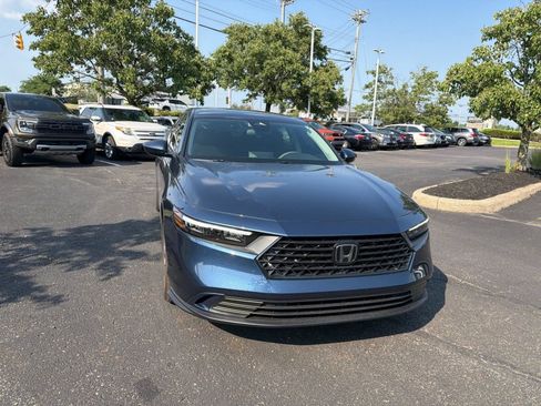 Used 2024 Honda Accord EX image 29