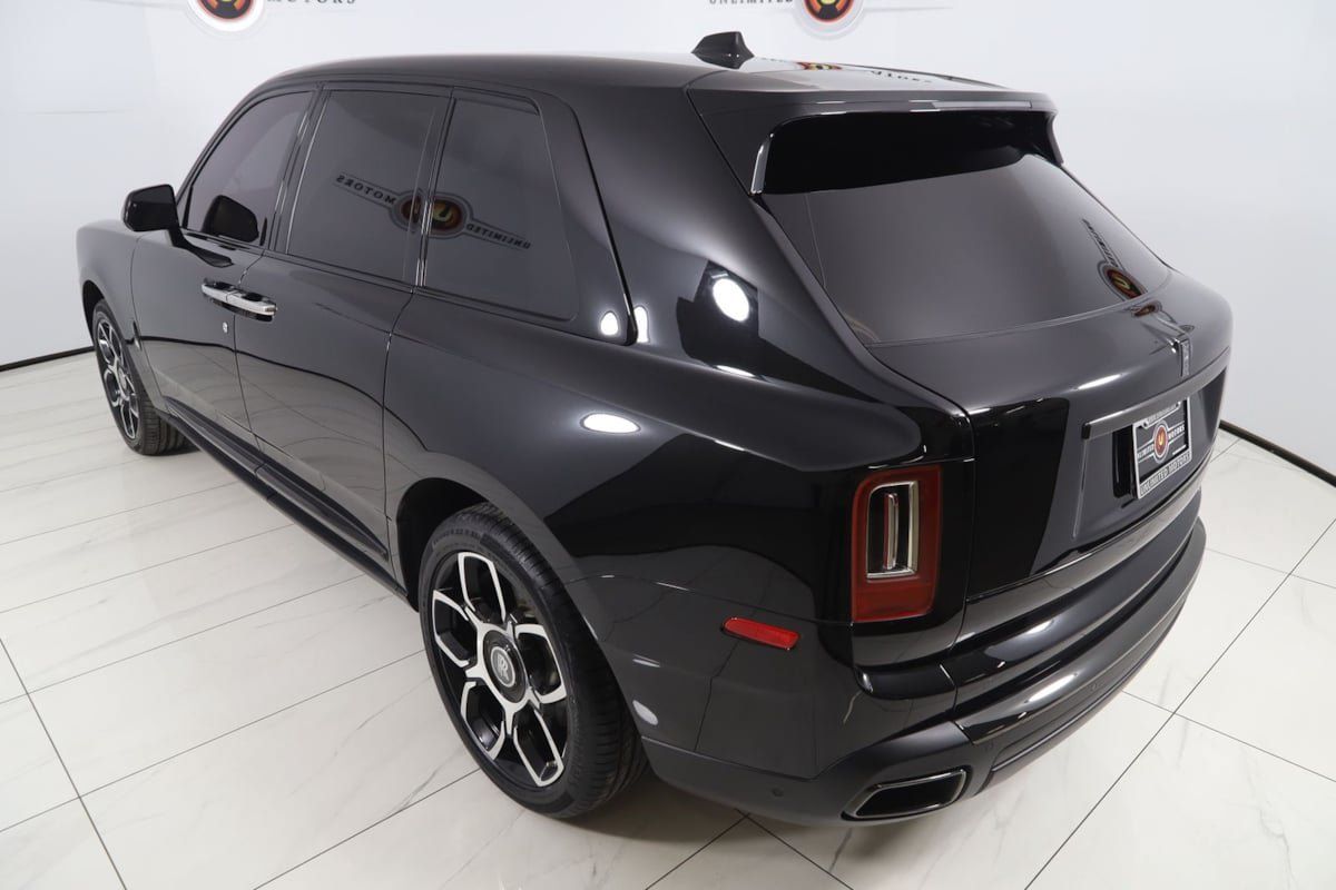 Used 2024 Rolls-Royce Cullinan Black Badge AWD/4WD image 40