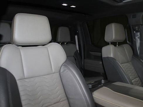 Used 2024 Chevrolet Silverado 1500 ZR2 w/ Technology Package image 13