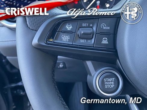 New 2024 Alfa Romeo Tonale Veloce image 22