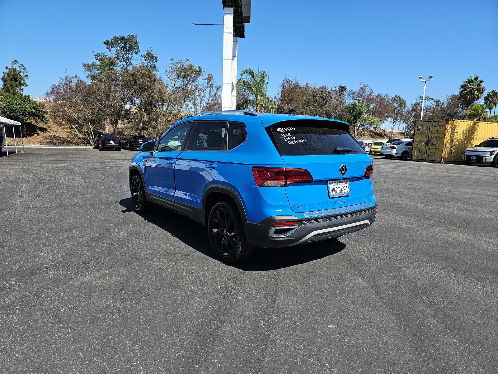 Used 2023 Volkswagen Taos SE FWD image 7