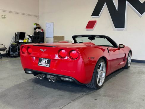 Used 2006 Chevrolet Corvette Convertible w/ Preferred Equipment Group RWD image 8
