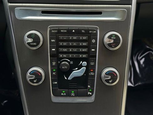 Used 2016 Volvo XC60 T6 w/ Proximity Package image 39