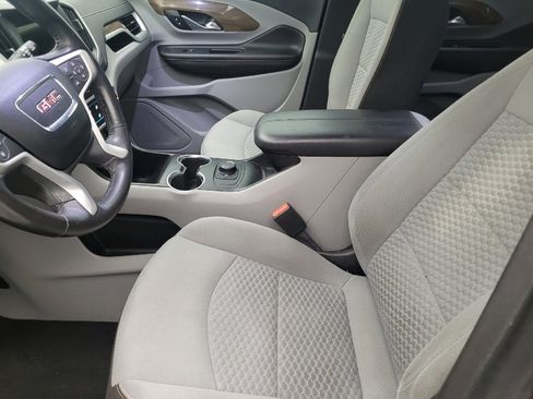 Used 2019 GMC Terrain SLE image 17