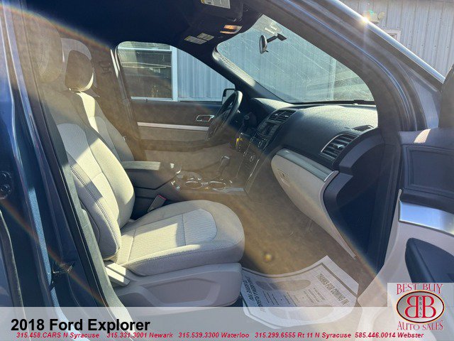 Used 2018 Ford Explorer 4WD w/ Class II Trailer Tow Package image 13