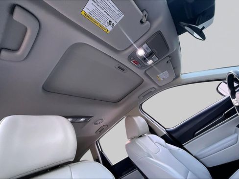 Certified 2025 Kia Telluride S FWD image 14
