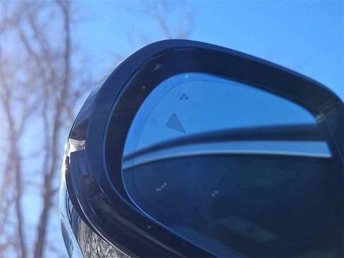 Used 2023 BMW X5 xDrive40i w/ Premium Package image 26