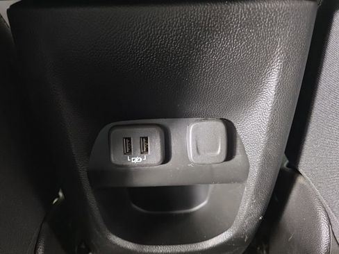 Used 2022 Chevrolet Colorado Z71 w/ Z71 Midnight Edition image 34