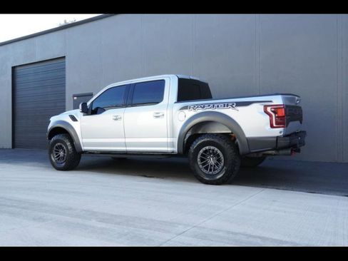 Used 2019 Ford F150 Raptor w/ Equipment Group 802A Luxury image 5
