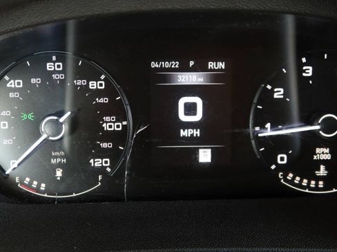 Used 2024 RAM ProMaster 2500 w/ Convenience Group FWD image 26