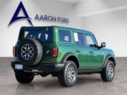 Used 2025 Ford Bronco Badlands image 6