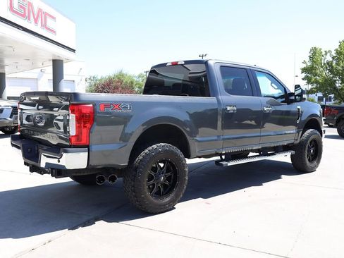 Used 2019 Ford F250 XLT w/ XLT Premium Package AWD/4WD image 6