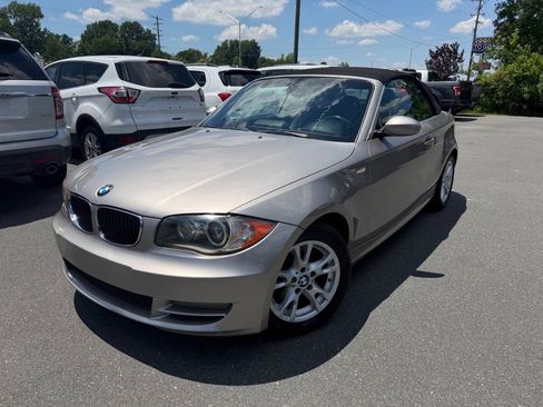 Used 2009 BMW 128i Convertible RWD image 3