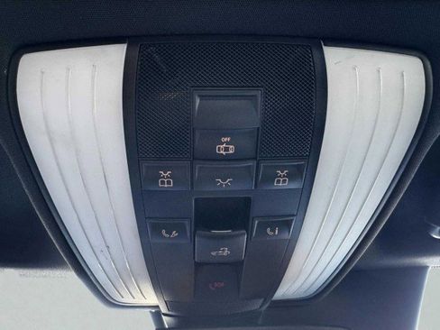 Used 2018 Mercedes-Benz AMG GT Roadster image 38