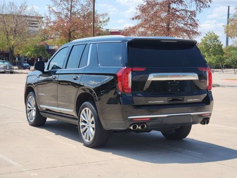 Used 2023 GMC Yukon Denali w/ LPO, Floor Liner Package AWD/4WD image 7