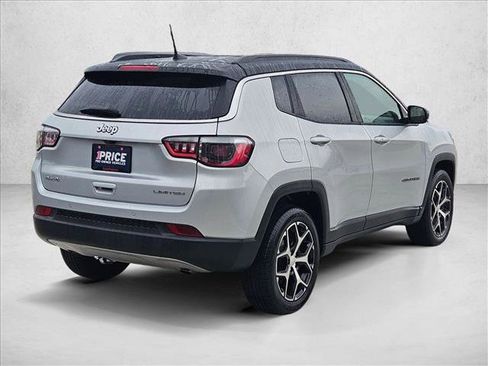 Used 2024 Jeep Compass Limited AWD/4WD image 5