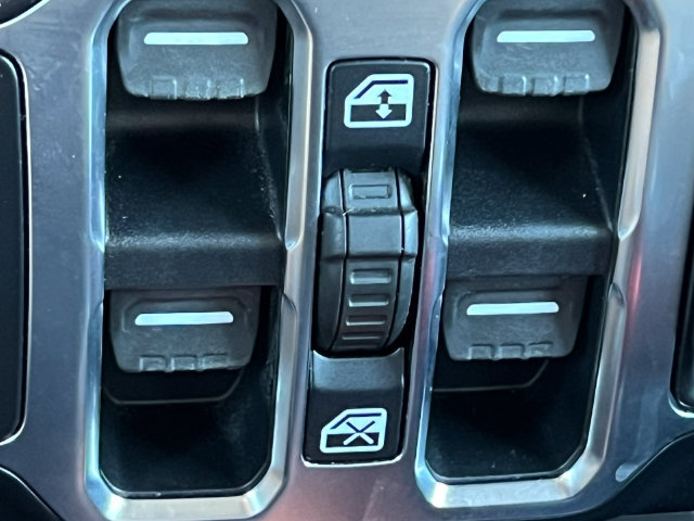 Used 2020 Jeep Gladiator Rubicon AWD/4WD image 33