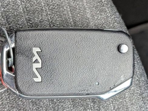 Used 2021 Kia Soul S image 25