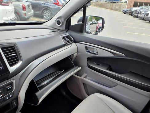 Used 2018 Honda Ridgeline RTL-T image 26