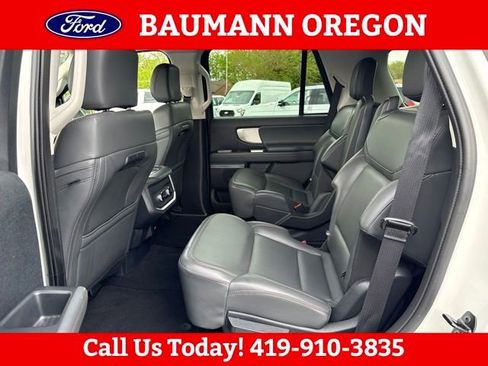 Used 2025 Ford Expedition Active AWD/4WD image 13