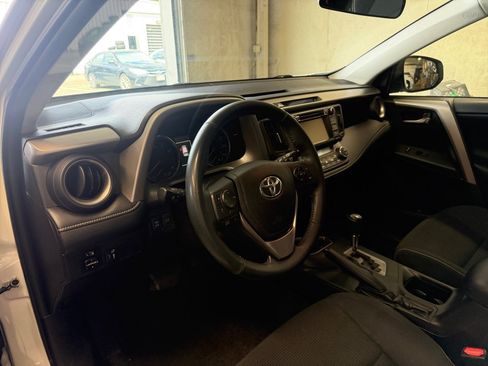 Used 2016 Toyota RAV4 XLE AWD/4WD image 34