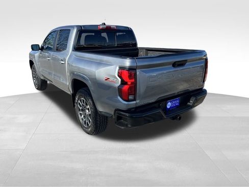 Used 2023 Chevrolet Colorado Z71 w/ Z71 Convenience Package 2 image 4