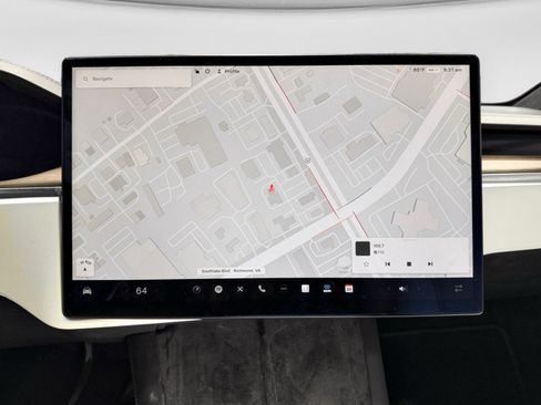 Used 2022 Tesla Model X AWD/4WD image 9