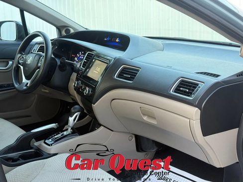 Used 2014 Honda Civic Hybrid Sedan image 19