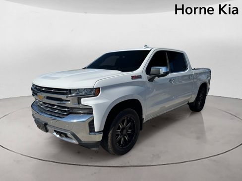 Used 2020 Chevrolet Silverado 1500 LTZ w/ LTZ Plus Package AWD/4WD image 7