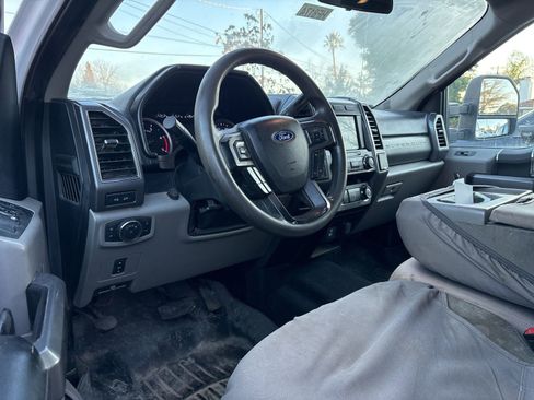 Used 2020 Ford F250 XLT w/ XLT Value Package image 5