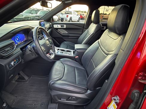 Used 2020 Ford Explorer ST w/ ST Street Pack AWD/4WD image 13