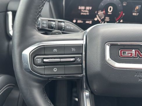 Used 2025 GMC Terrain Elevation image 19