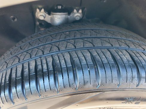 Used 2020 Ford Explorer ST w/ ST Street Pack AWD/4WD image 11