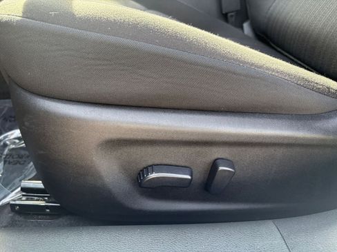 Used 2025 Nissan Altima 2.5 SV FWD image 22