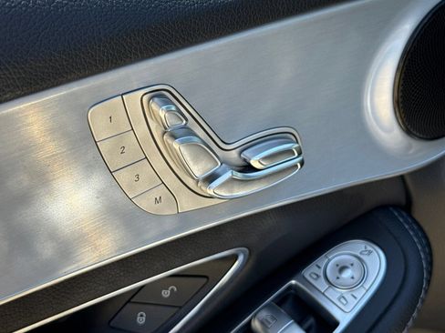 Used 2018 Mercedes-Benz C 300 Sedan image 21