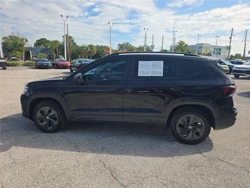 Used 2026 Volkswagen Taos S FWD image 5