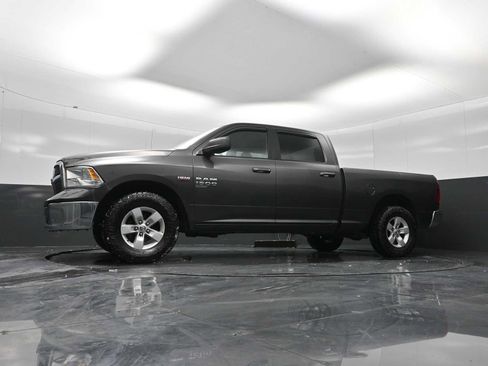 Used 2021 RAM 1500 Classic SLT image 21