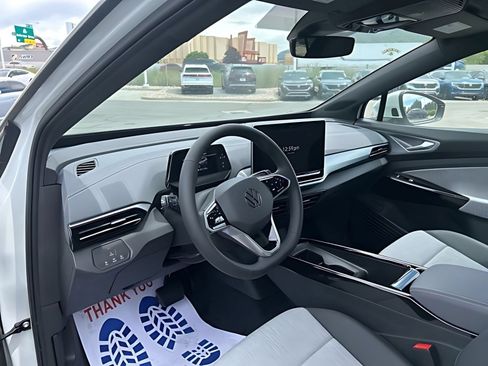 New 2026 Volkswagen ID.4 Pro AWD/4WD image 18