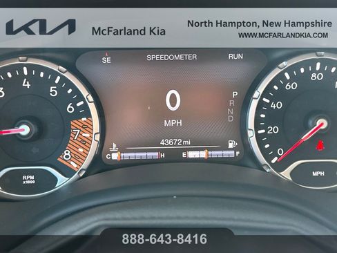 Used 2023 Jeep Renegade Limited image 18